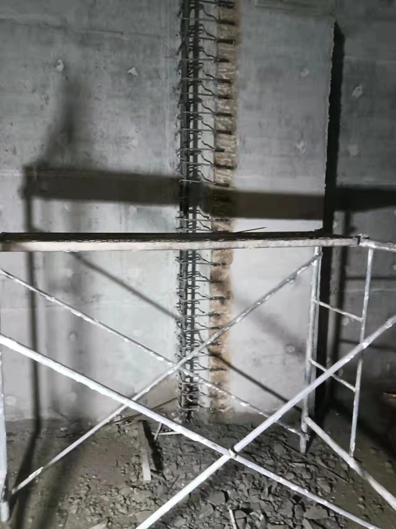 巴音郭楞建筑加固无小事